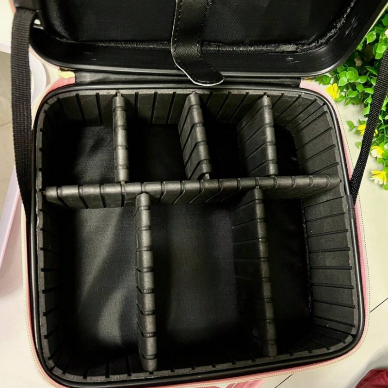 Bolsa de Maquillaje Portátil con Espejo y Luz LED